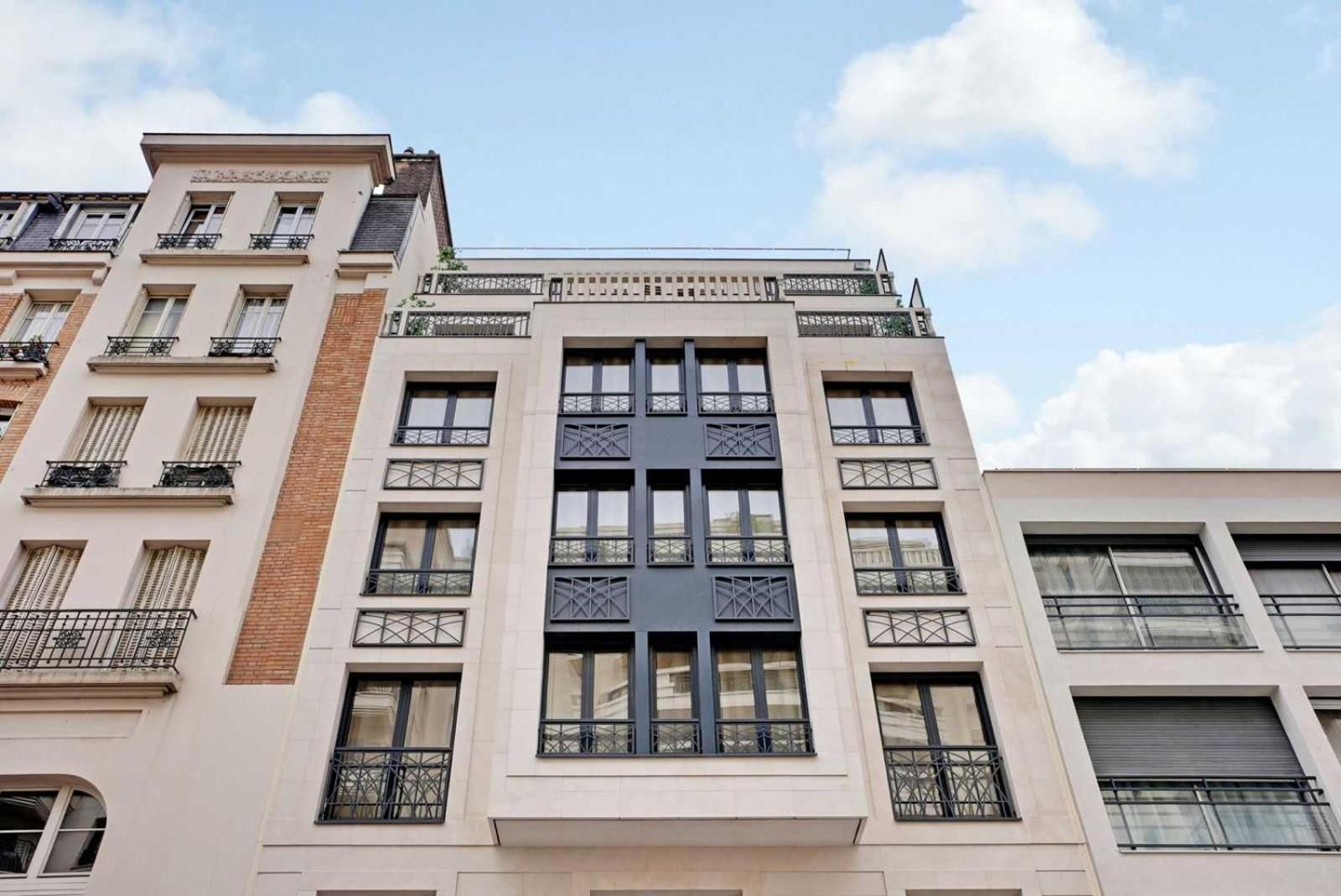 Raffinement Et Confort Dans Cette Residence A Levallois-Perret Ngoại thất bức ảnh