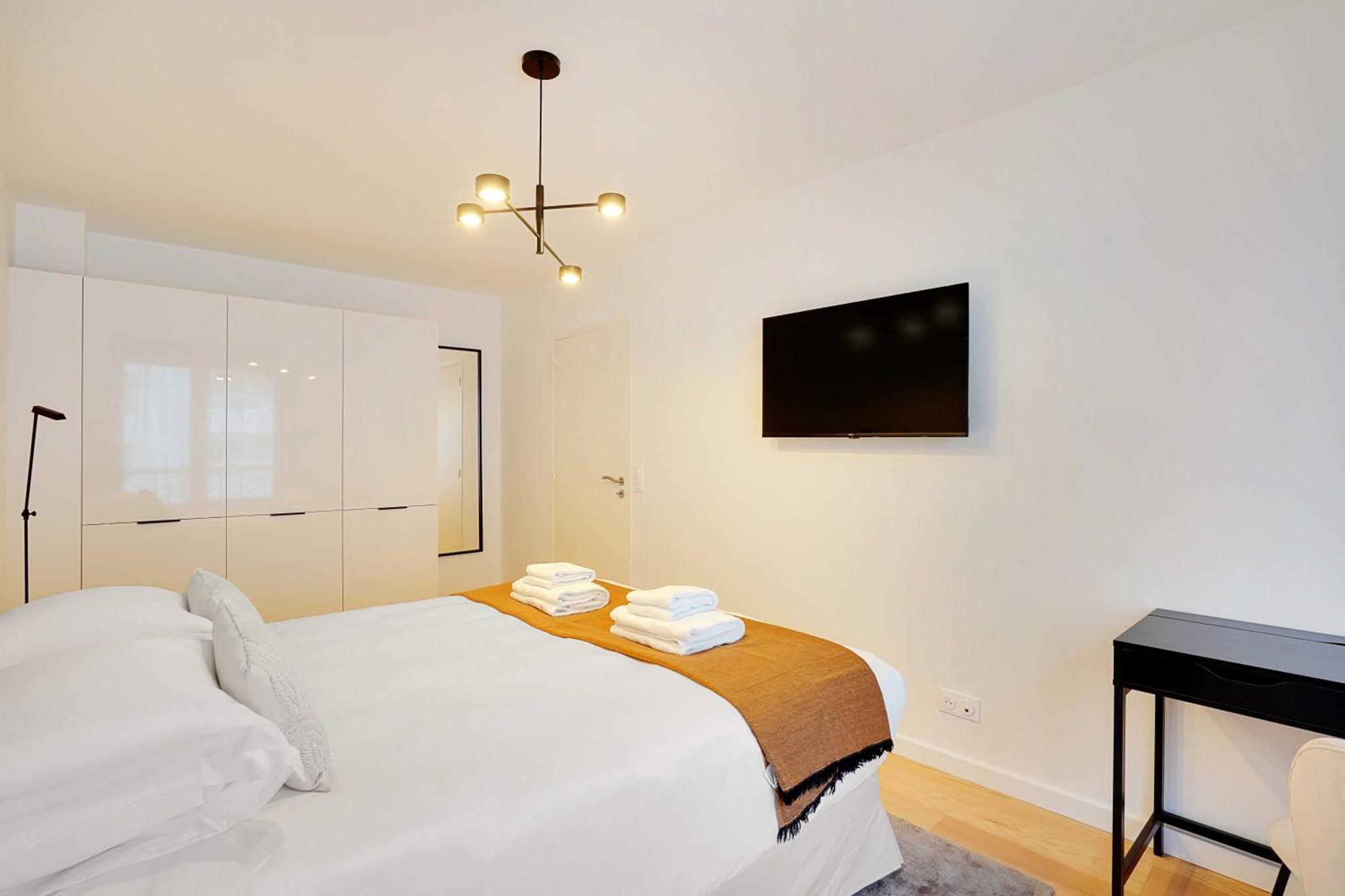 Raffinement Et Confort Dans Cette Residence A Levallois-Perret Ngoại thất bức ảnh