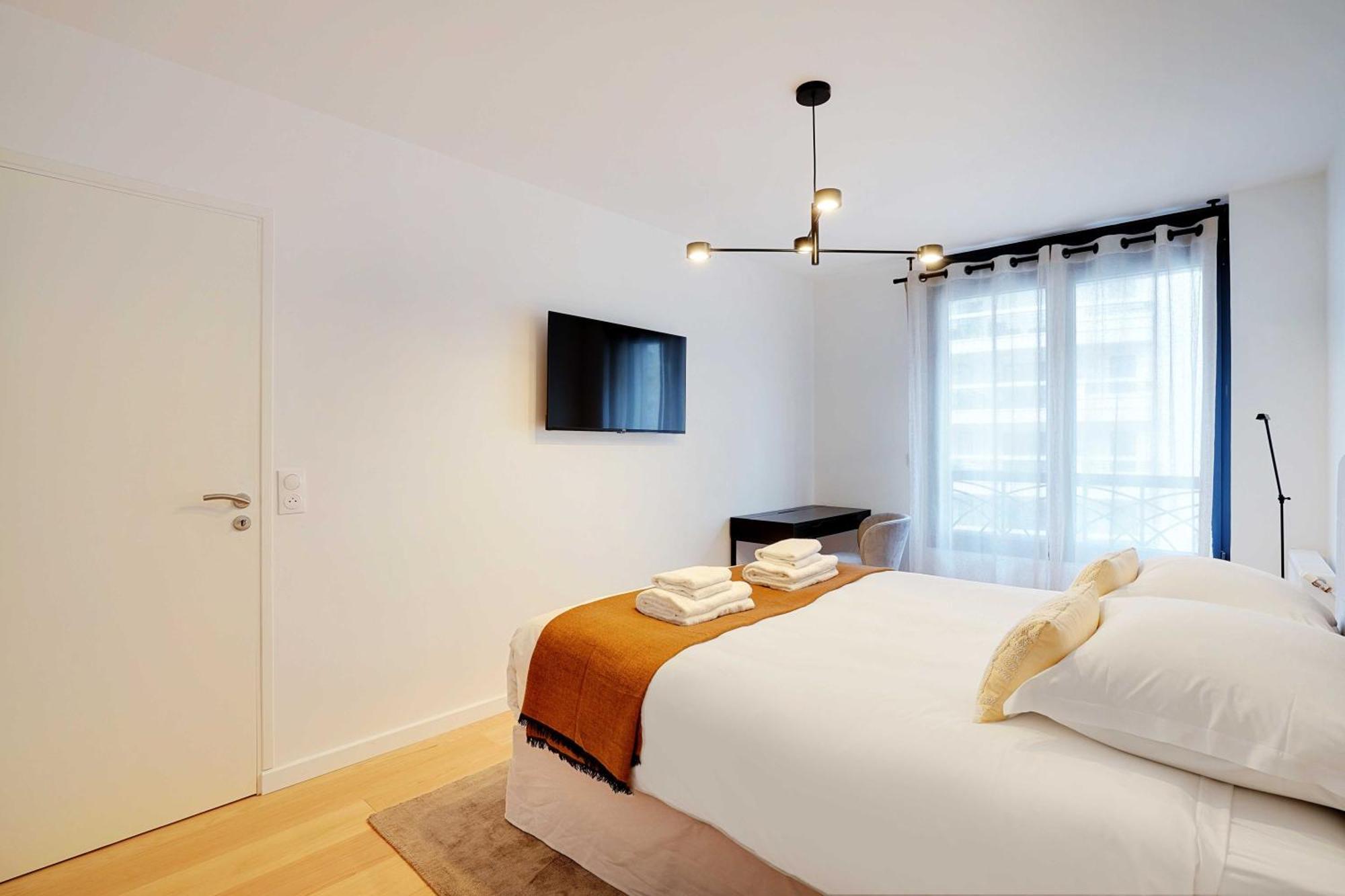 Raffinement Et Confort Dans Cette Residence A Levallois-Perret Ngoại thất bức ảnh