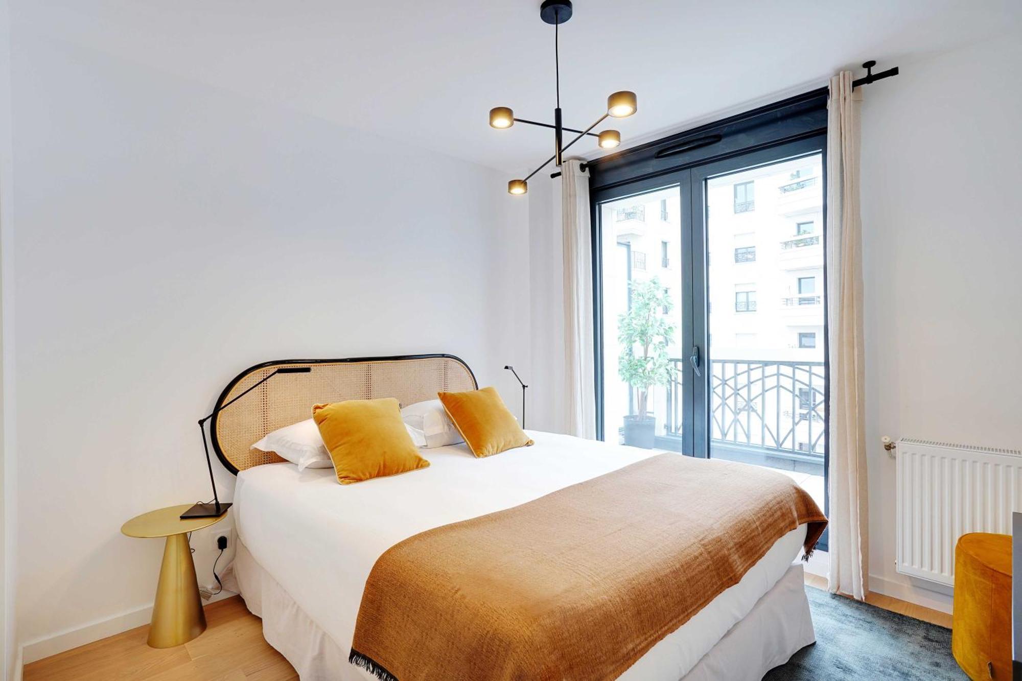 Raffinement Et Confort Dans Cette Residence A Levallois-Perret Ngoại thất bức ảnh
