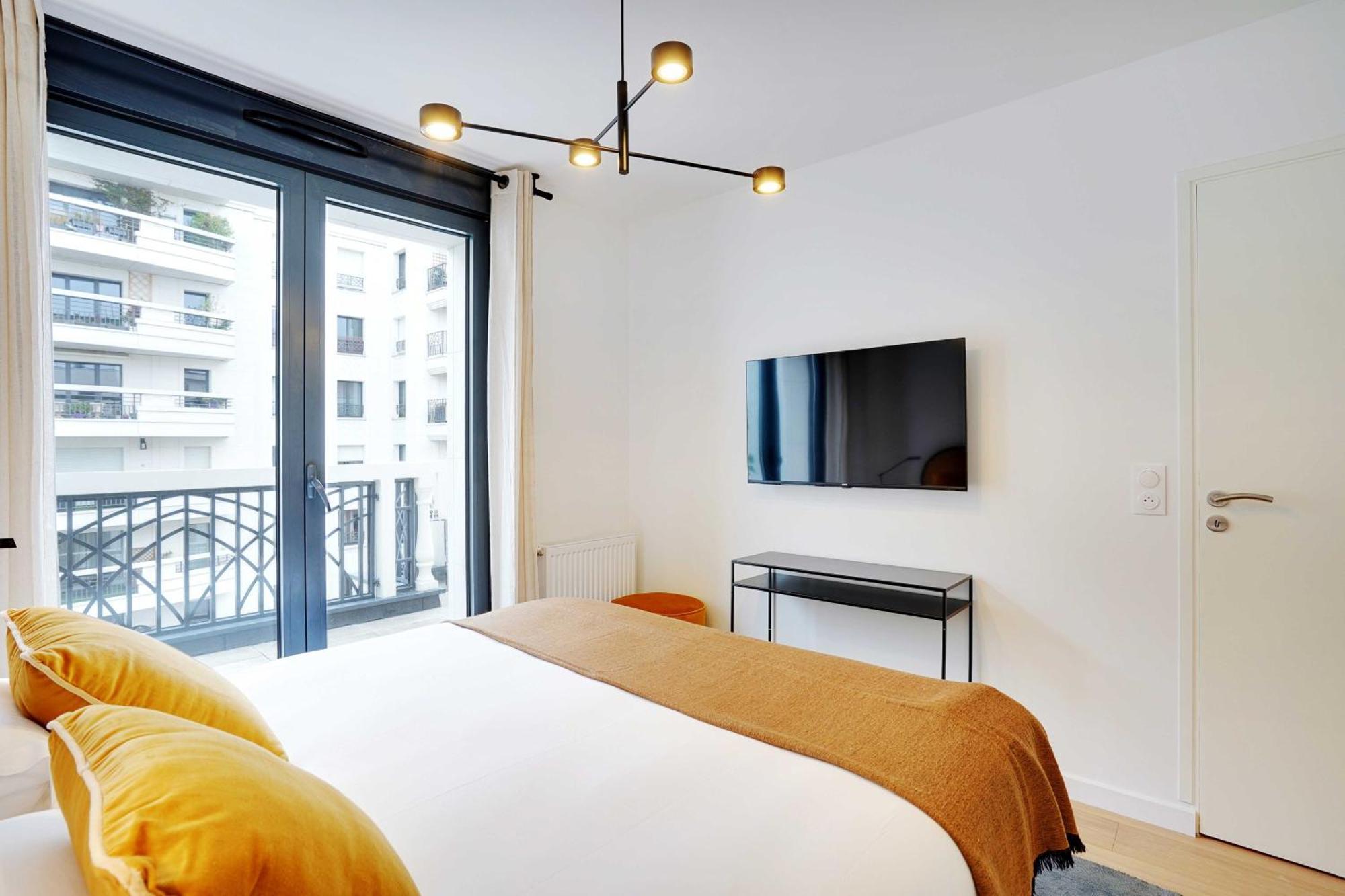 Raffinement Et Confort Dans Cette Residence A Levallois-Perret Ngoại thất bức ảnh