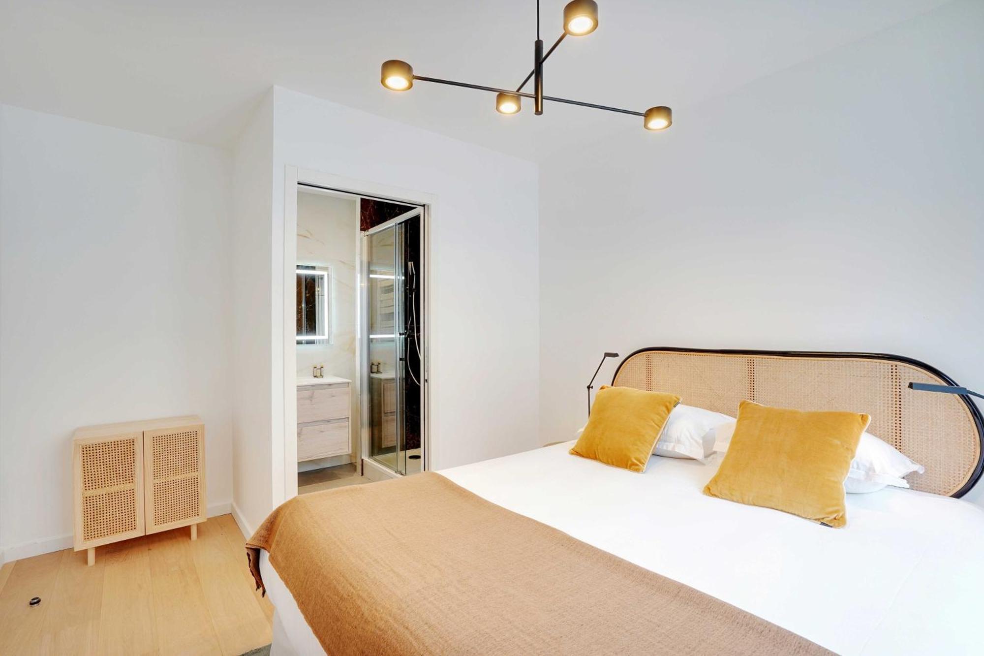 Raffinement Et Confort Dans Cette Residence A Levallois-Perret Ngoại thất bức ảnh