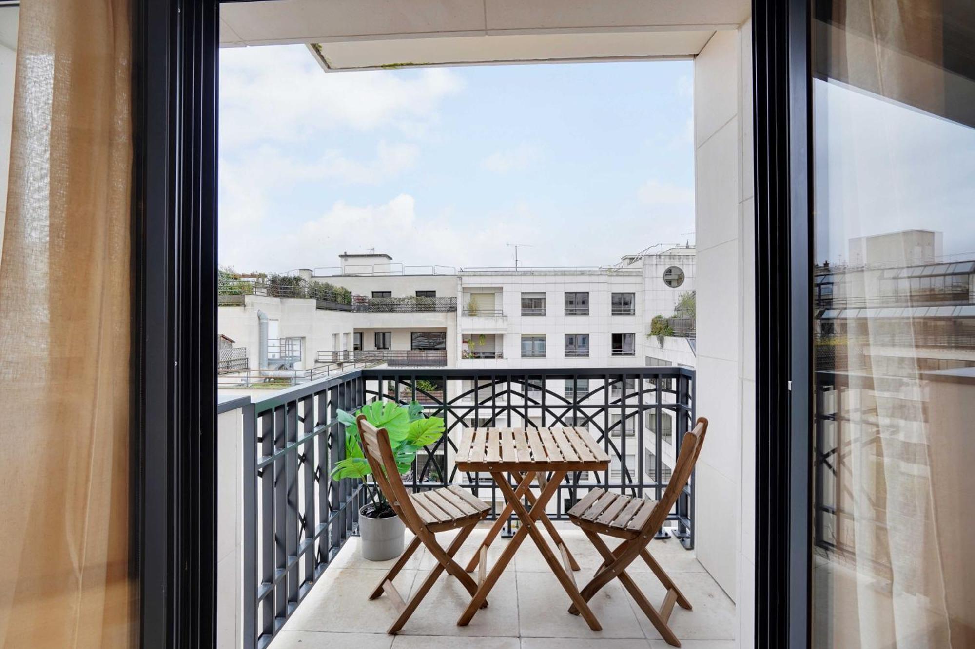 Raffinement Et Confort Dans Cette Residence A Levallois-Perret Ngoại thất bức ảnh