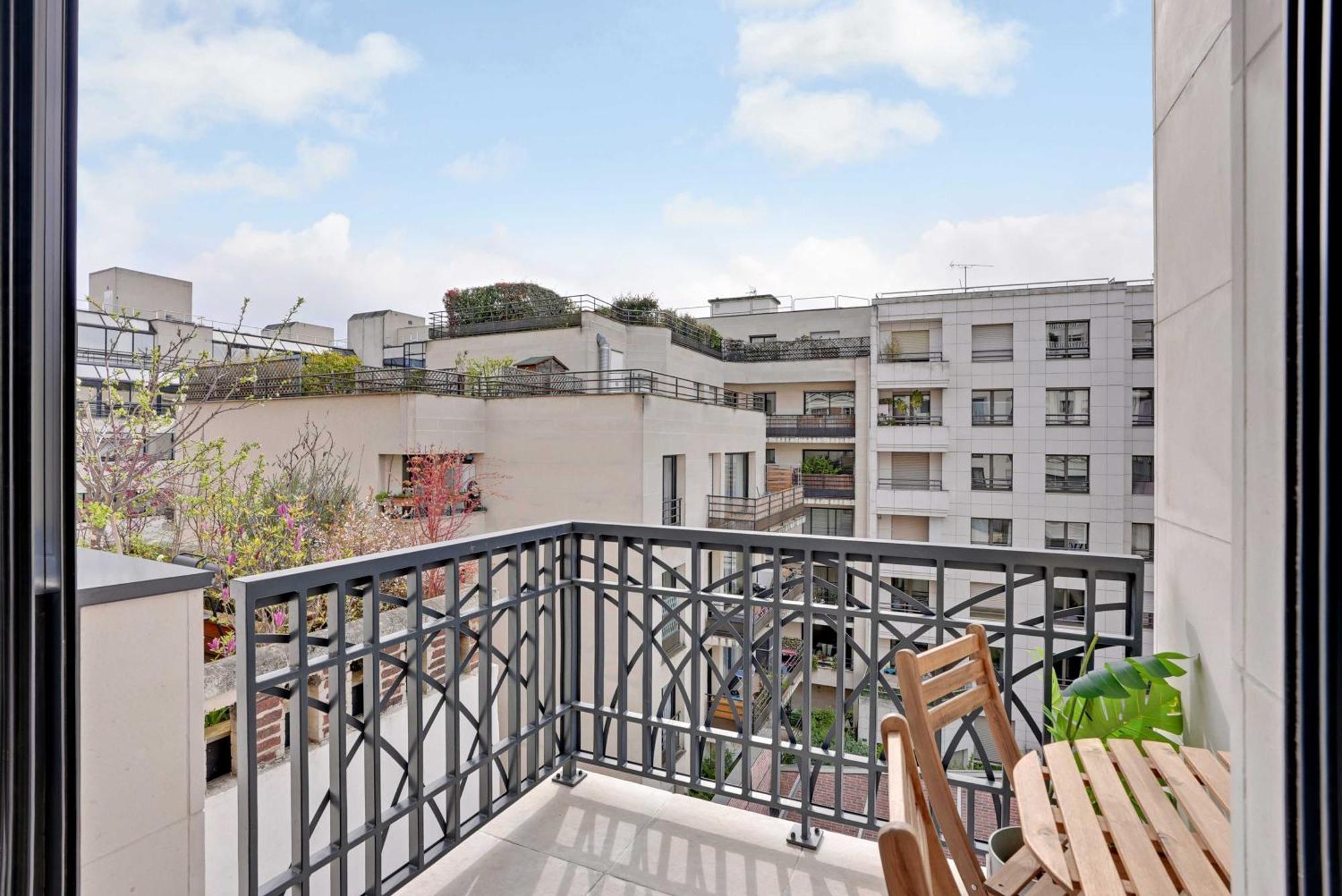 Raffinement Et Confort Dans Cette Residence A Levallois-Perret Ngoại thất bức ảnh