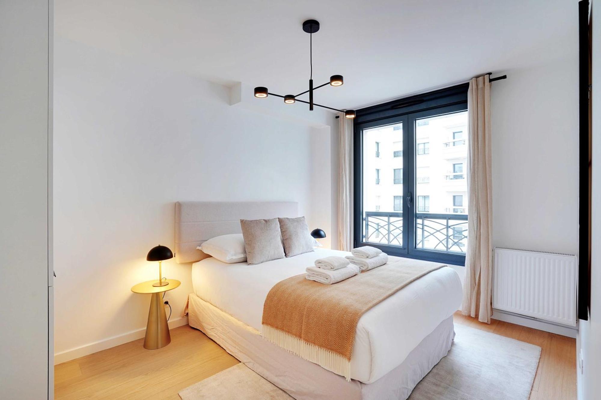 Raffinement Et Confort Dans Cette Residence A Levallois-Perret Ngoại thất bức ảnh