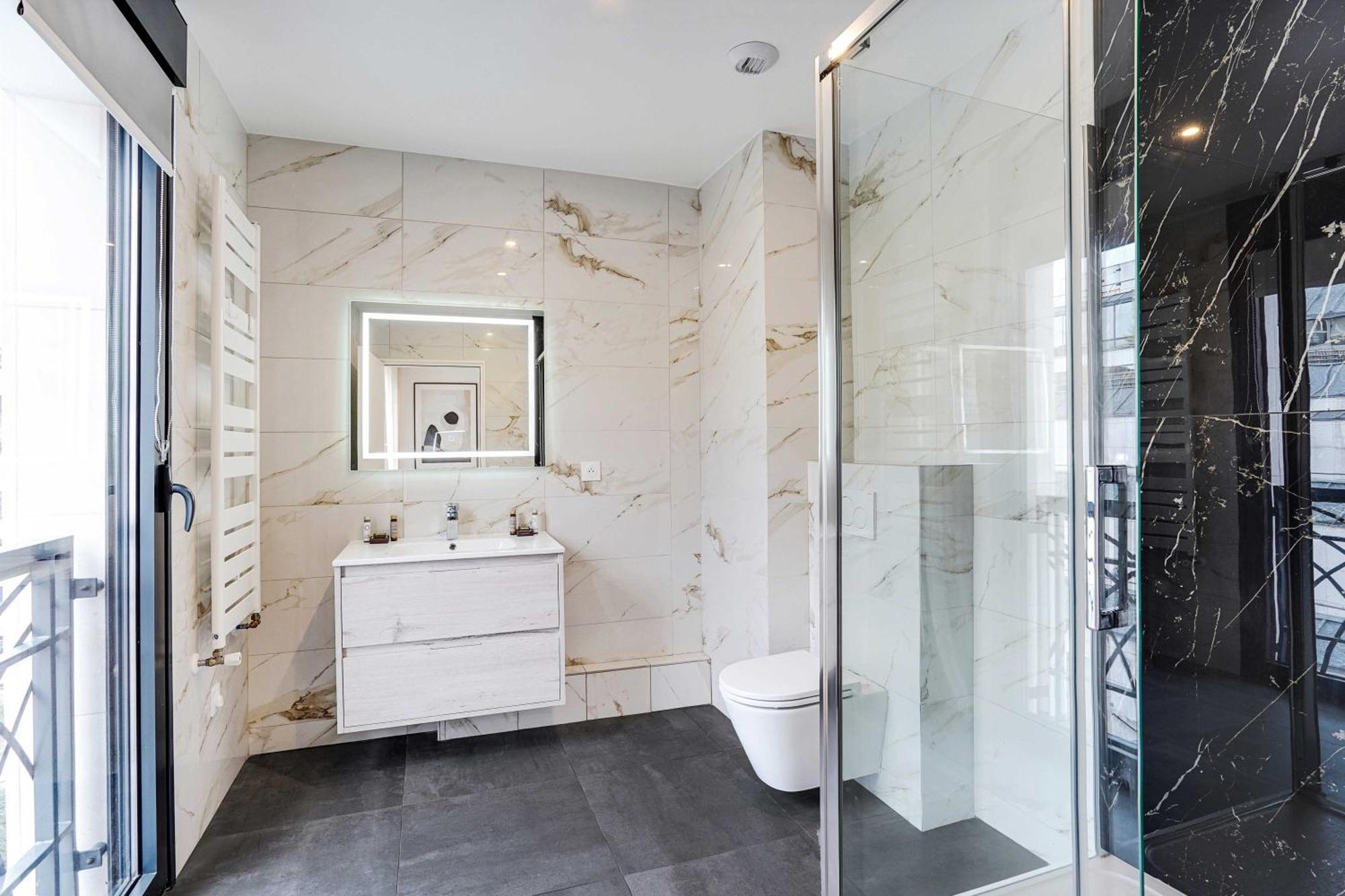 Raffinement Et Confort Dans Cette Residence A Levallois-Perret Ngoại thất bức ảnh